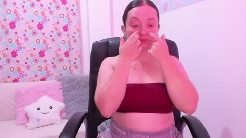 Snapshot of iris_marroquin chatting on January 29, 2025, 3:15 pm natalia online show from January 29, 2025, 3:15 pm