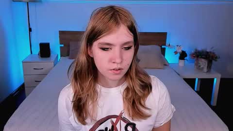 Snapshot of iris_rain chatting on October 5, 2025, 10:35 am Iris online show from October 5, 2025, 10:35 am