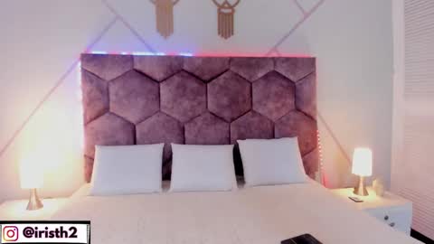 Snapshot of iris_thompson chatting on November 25, 2025, 4:23 am Iris online show from November 25, 2025, 4:23 am