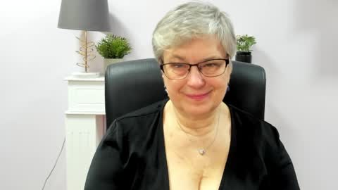 I R I S online show from April 10, 2026, 6:51 am