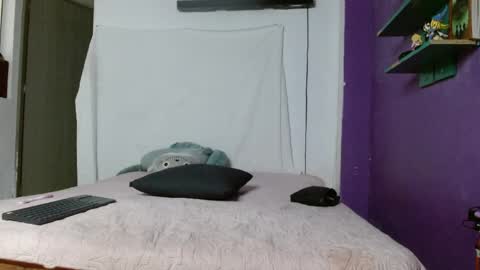 Snapshot of irisbell_ chatting on June 3, 2026, 2:33 pm Camilla online show from June 3, 2026, 2:33 pm