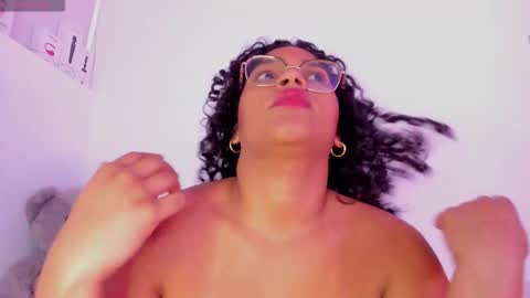 iris online show from November 28, 2025, 3:36 pm