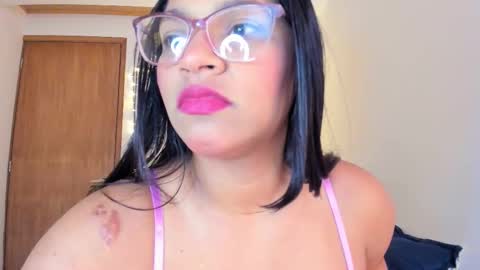 Snapshot of iriss_25 chatting on February 19, 2026, 11:39 am iris online show from February 19, 2026, 11:39 am