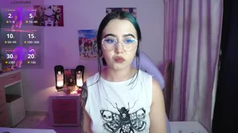 Snapshot of iriss_sky chatting on July 7, 2026, 7:23 am Iris online show from July 7, 2026, 7:23 am