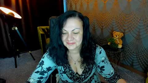 Iris online show from June 3, 2026, 5:54 am