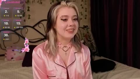 I am Cutie Iris3 online show from November 10, 2025, 7:40 am