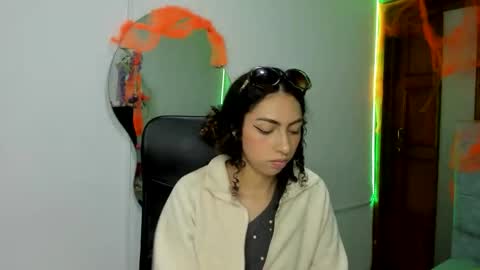 irix_moon online show from October 16, 2025, 3:29 am