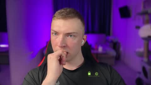 Snapshot of iron__chapman chatting on February 15, 2026, 8:38 pm Iron online show from February 15, 2026, 8:38 pm