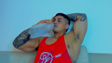 Snapshot of iron_coleman chatting on October 25, 2025, 1:24 am Iron online show from October 25, 2025, 1:24 am