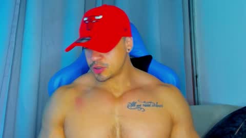 Snapshot of iron_coleman chatting on November 22, 2025, 5:06 am Iron online show from November 22, 2025, 5:06 am