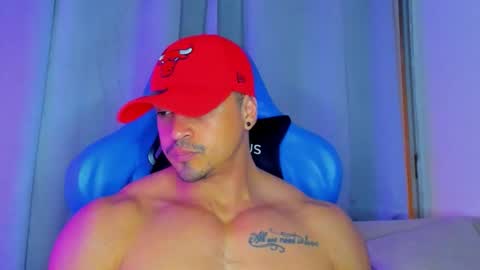 Snapshot of iron_coleman chatting on November 23, 2025, 6:24 am Iron online show from November 23, 2025, 6:24 am