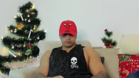 Snapshot of iron_coleman chatting on December 2, 2025, 12:05 am Iron online show from December 2, 2025, 12:05 am