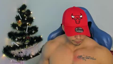 Snapshot of iron_coleman chatting on December 3, 2025, 11:47 pm Iron online show from December 3, 2025, 11:47 pm