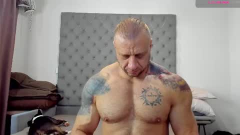 Snapshot of ironhulk22 chatting on August 7, 2026, 9:55 am ironhulk22 online show from August 7, 2026, 9:55 am