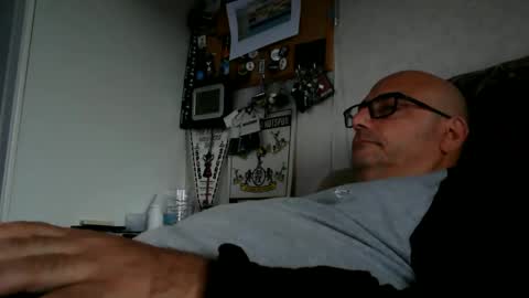 Snapshot of ironkokkk chatting on October 13, 2025, 7:41 am Ironkokkk online show from October 13, 2025, 7:41 am