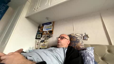 Ironkokkk online show from March 8, 2026, 9:46 am