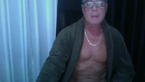 ironout007 online show from October 15, 2025, 4:34 am