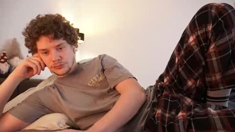 Snapshot of ironthud chatting on November 29, 2025, 5:16 pm Sam online show from November 29, 2025, 5:16 pm