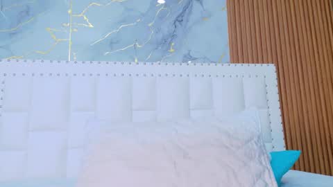 Sandy  online show from November 11, 2025, 12:38 pm