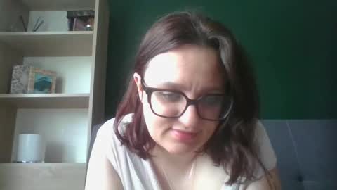 Snapshot of irresistibleparis chatting on May 14, 2026, 5:47 am Paris online show from May 14, 2026, 5:47 am