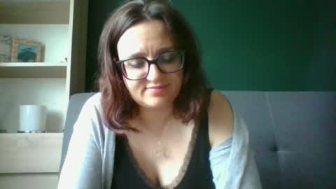 Paris online show from June 15, 2026, 5:31 am