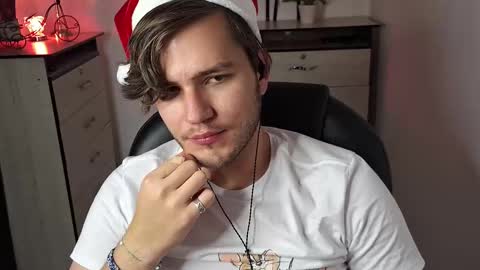 Jess online show from December 6, 2024, 10:19 pm