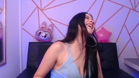 isa__rodriguez online show from April 8, 2026, 3:28 am