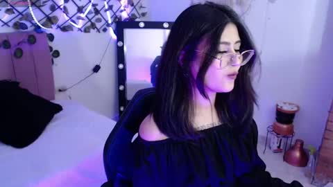 Snapshot of isa_bunny18 chatting on November 3, 2025, 4:14 am isabela online show from November 3, 2025, 4:14 am