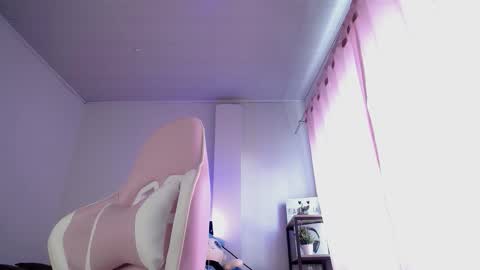 Isabella  online show from January 11, 2026, 3:39 pm