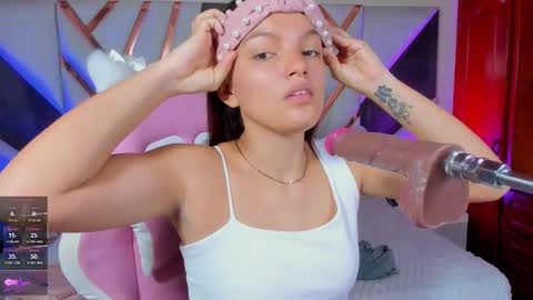 Snapshot of isa_kolins chatting on March 1, 2026, 12:51 pm isa_kolins online show from March 1, 2026, 12:51 pm