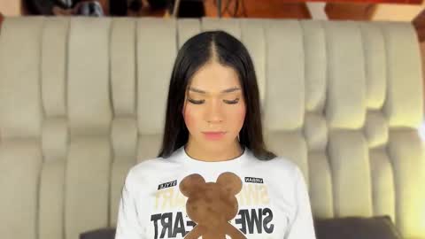 Isa  online show from March 9, 2026, 3:43 am