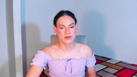 isa_lovestory online show from July 25, 2026, 9:40 am