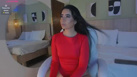 Snapshot of isa_roses chatting on July 6, 2026, 7:27 pm isa online show from July 6, 2026, 7:27 pm