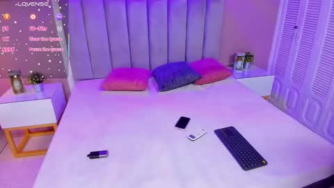 isa_vel online show from November 22, 2025, 7:24 pm