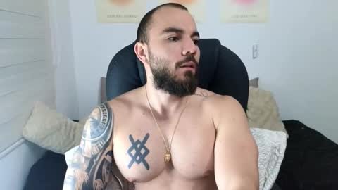 Isaac carter online show from November 6, 2025, 10:38 am