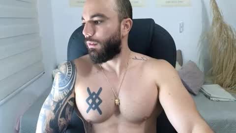 Isaac carter online show from December 3, 2025, 11:08 am