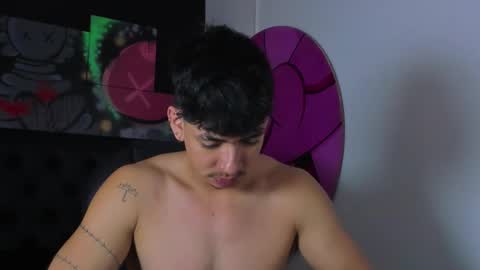 isaac_cryston online show from November 2, 2025, 8:22 pm