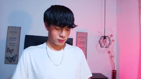 Snapshot of isaac_kurtt chatting on November 21, 2025, 7:56 pm Isaac Kurtt online show from November 21, 2025, 7:56 pm