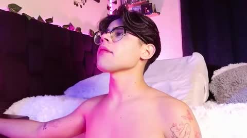 Isaac Saenz. online show from March 9, 2025, 9:46 am