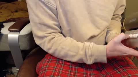 isaac online show from January 26, 2025, 6:16 pm