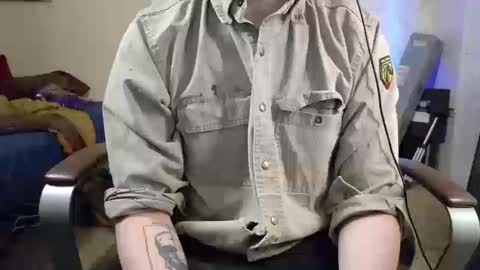 isaac online show from October 16, 2025, 10:44 pm