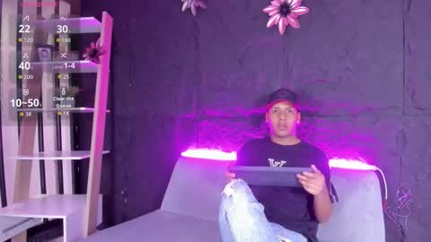 IsaacBlack  online show from October 2, 2025, 5:14 am