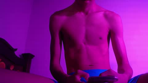 Snapshot of isaaclatino chatting on December 31, 2024, 10:34 pm isaac online show from December 31, 2024, 10:34 pm