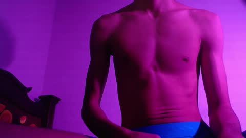 Snapshot of isaaclatino chatting on January 13, 2025, 3:56 am isaac online show from January 13, 2025, 3:56 am