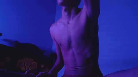 Snapshot of isaaclatino chatting on January 20, 2025, 1:07 am isaac online show from January 20, 2025, 1:07 am