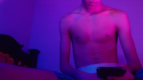 Snapshot of isaaclatino chatting on January 27, 2025, 8:18 am isaac online show from January 27, 2025, 8:18 am