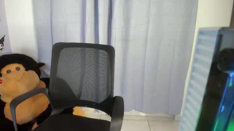 isaac online show from November 3, 2025, 2:35 am