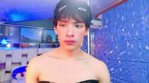 Snapshot of isaacnova chatting on April 30, 2026, 9:15 am isaacnova online show from April 30, 2026, 9:15 am