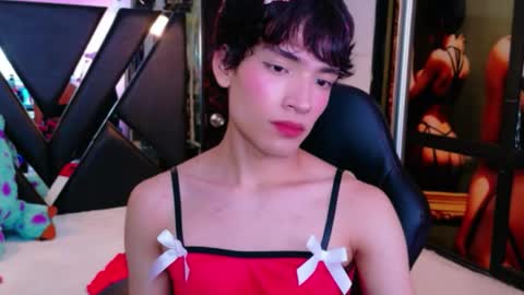 Snapshot of isaacnova chatting on May 3, 2026, 9:04 am isaacnova online show from May 3, 2026, 9:04 am