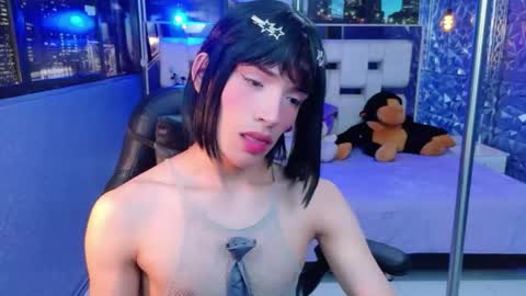 isaacnova online show from May 26, 2026, 8:27 pm